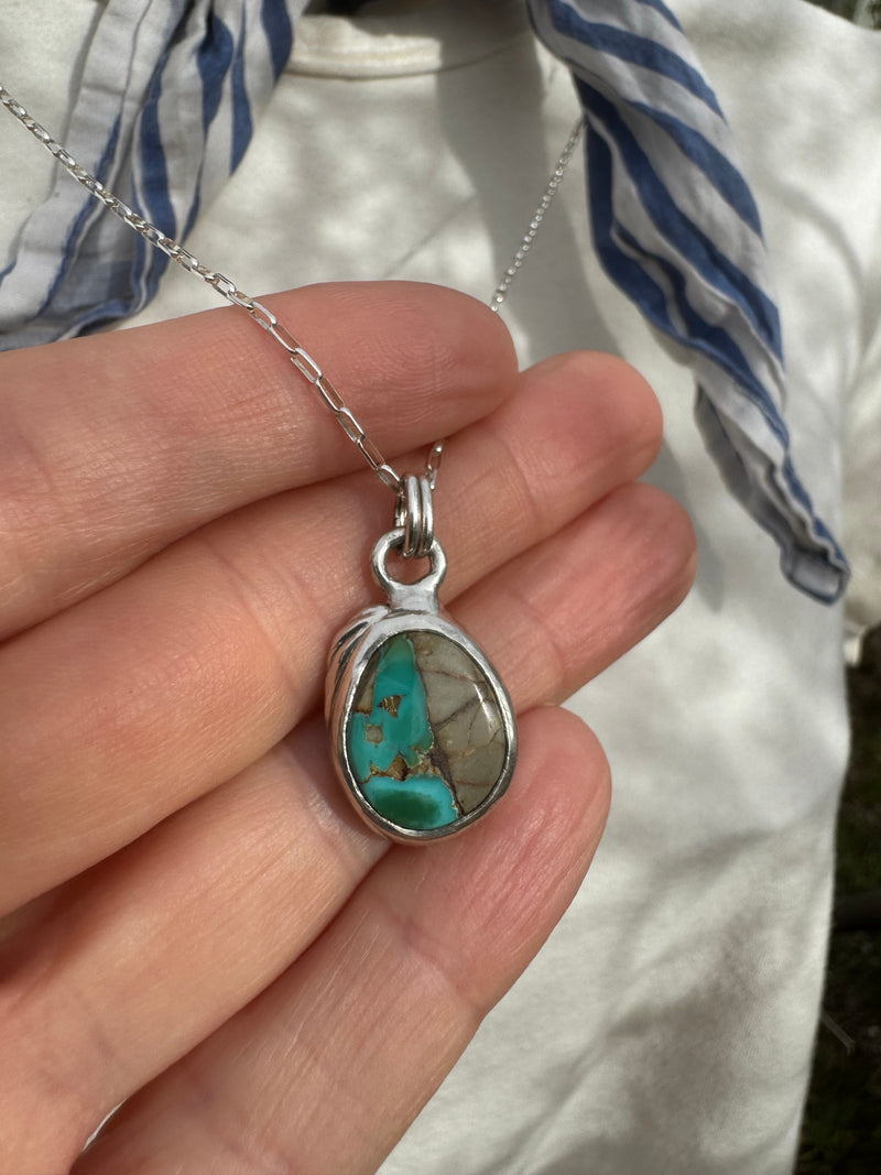 TURQUOISE PETAL NECKLACE
