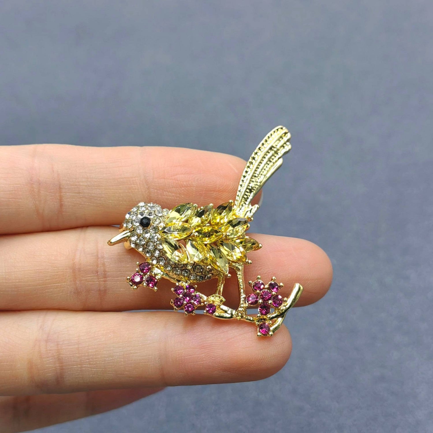 RHINESTONE MAGPIE