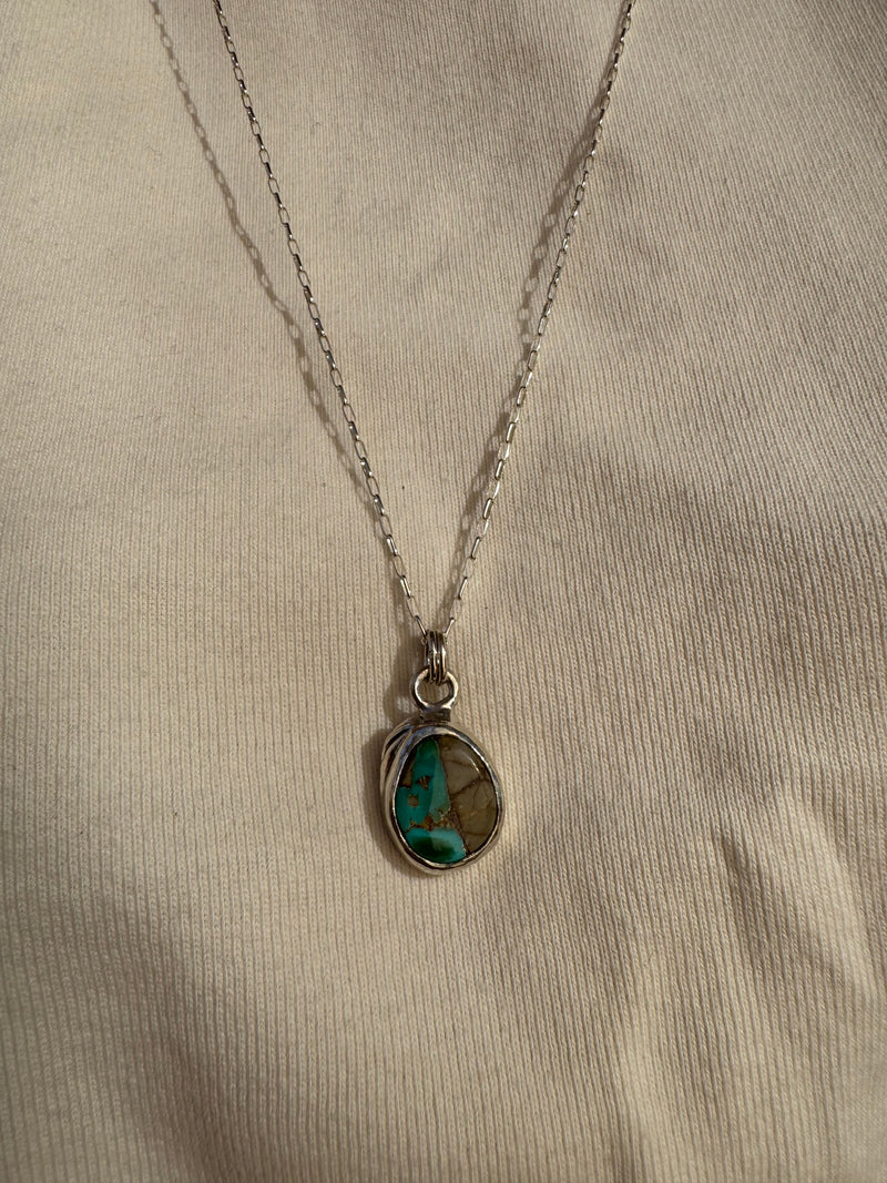 TURQUOISE PETAL NECKLACE