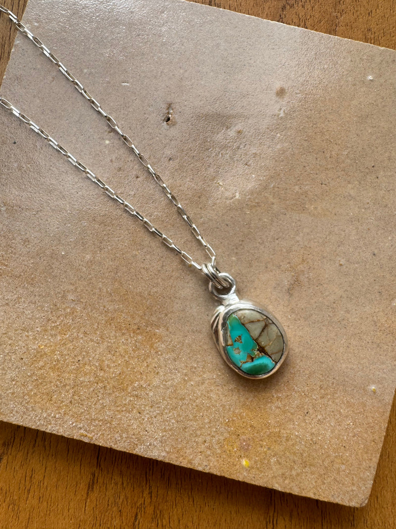 TURQUOISE PETAL NECKLACE