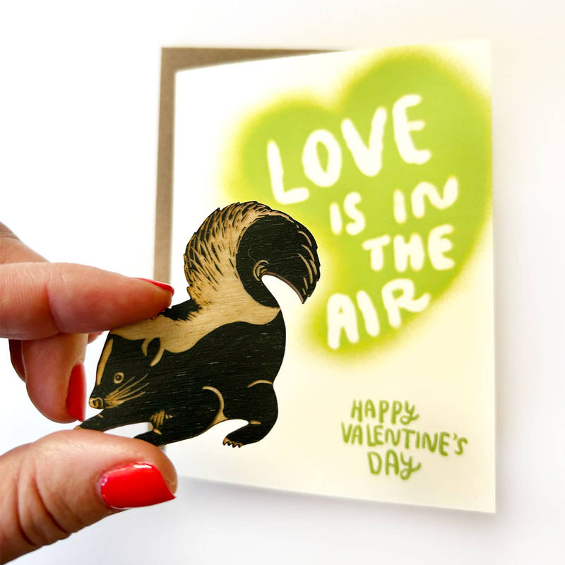 Love is in the Air - Skunk  Magnet w/Card