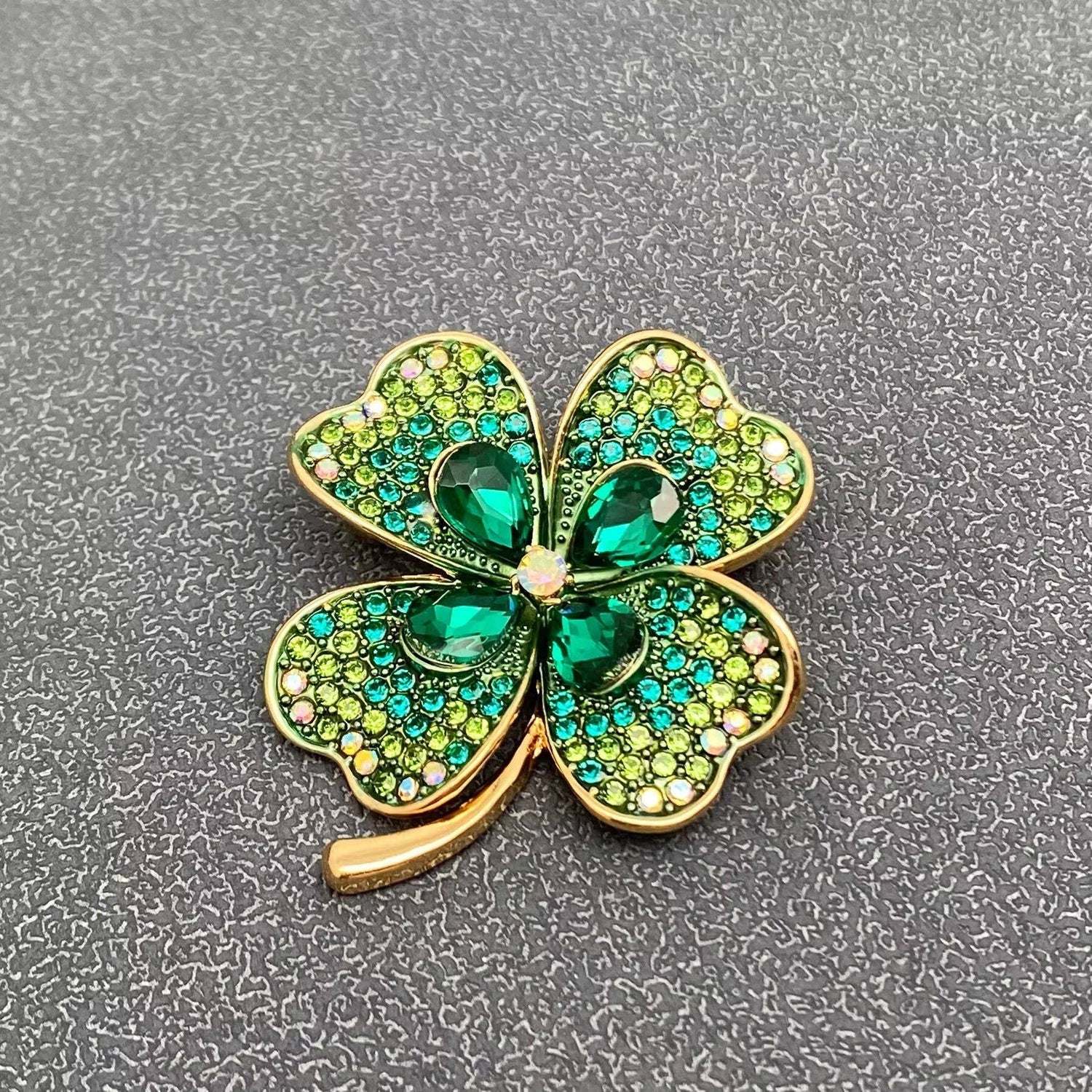RHINESTONE CLOWER