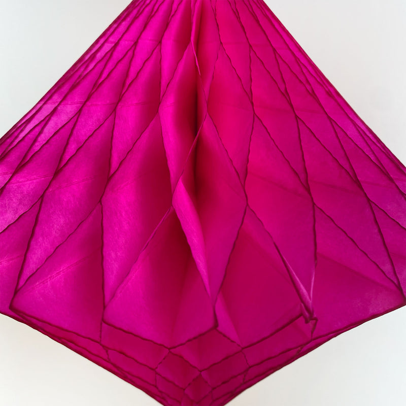 Tissue Honeycomb Diamond, Cerise