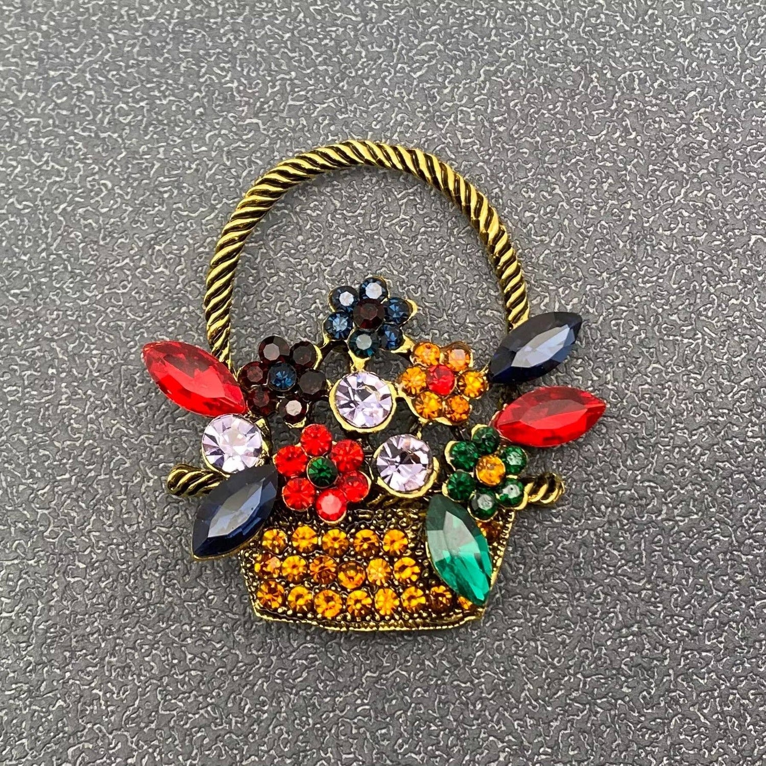 RHINESTONE FLOWER BASKET