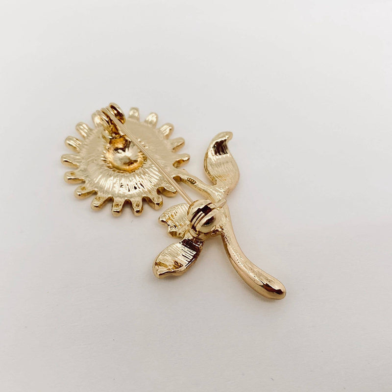 Daisy Brooch