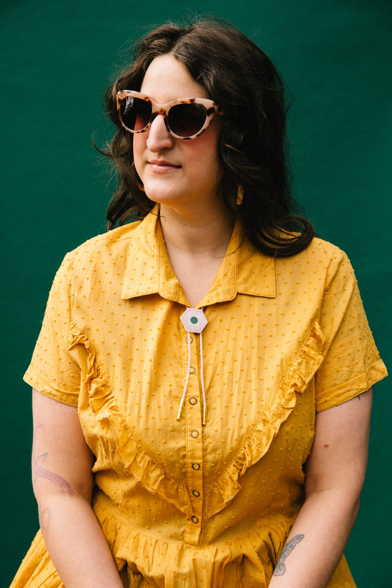 Daisy Hex Tile Bolo Tie